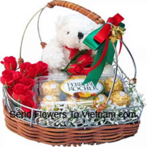 Una hermosa canasta hecha de rosas, 16 piezas de Ferrero Rocher y un lindo osito de peluche blanco